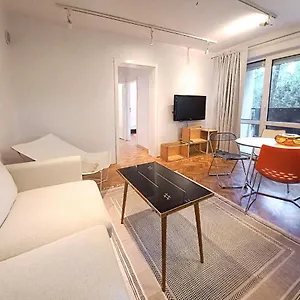 Concierge Saska Viaduct Apartament