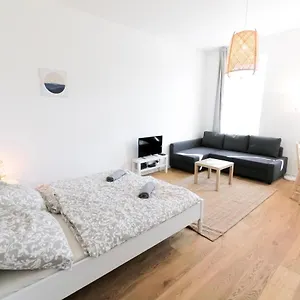https://living-apartments-hasnerstrasse-1160.vienna-besthotels.com